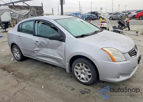 2010 Nissan Sentra 2.0 from USA, damaged, VIN 3N1AB6AP0AL721004